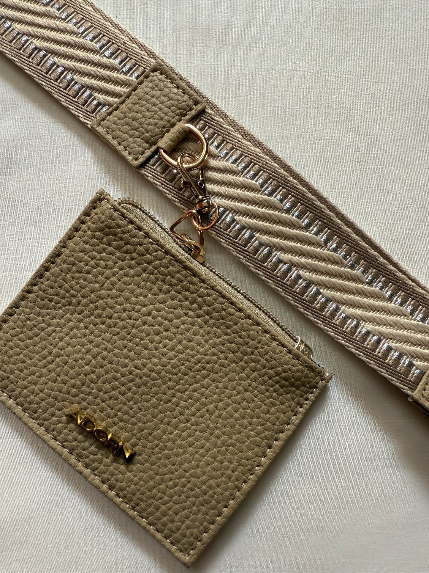 BLOCK BEIGE BELT WITH POUCH