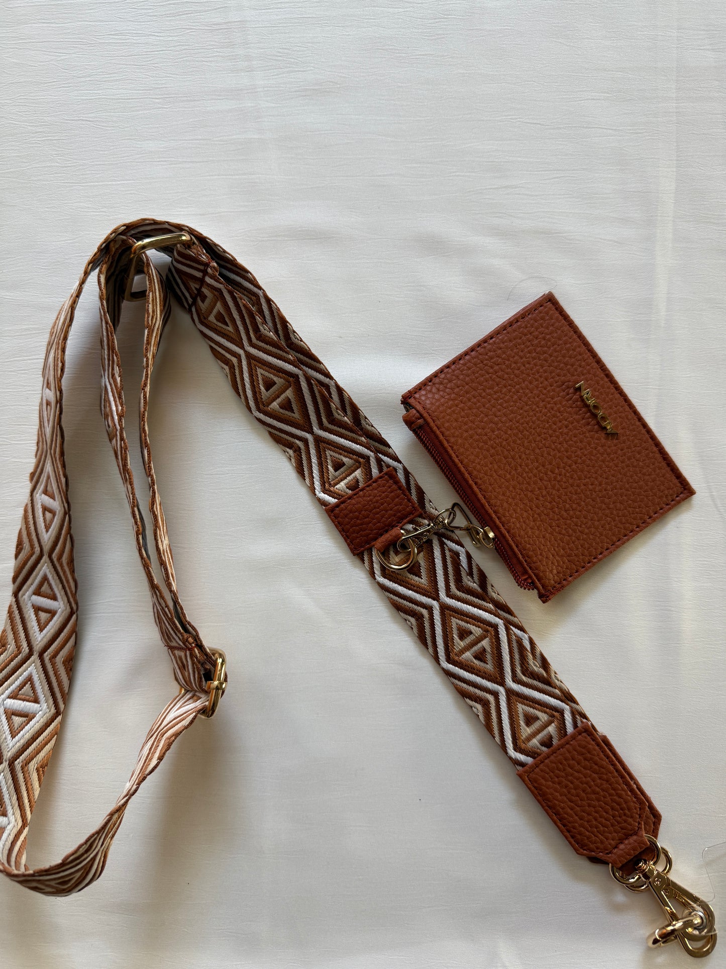 GEOMETRIC ORANGE BELT WITH POUCH