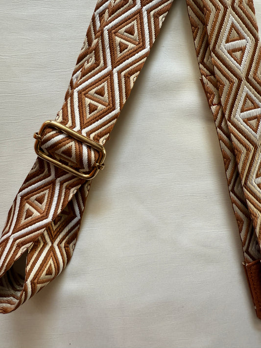 GEOMETRIC ORANGE BELT WITH POUCH