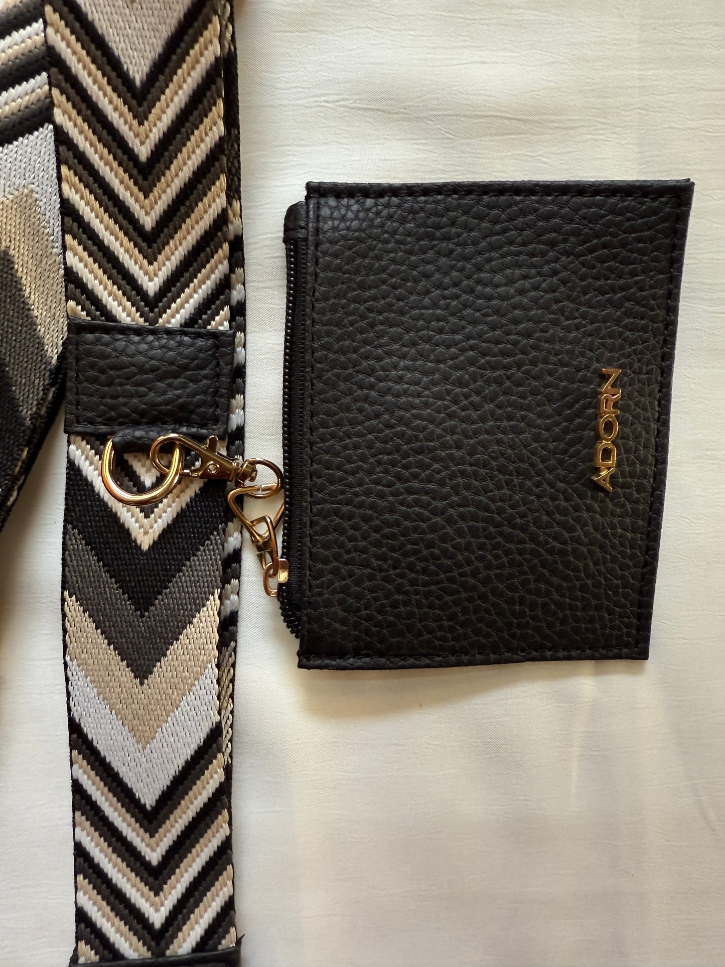 ARROW BLACK BELT WITH POUCH