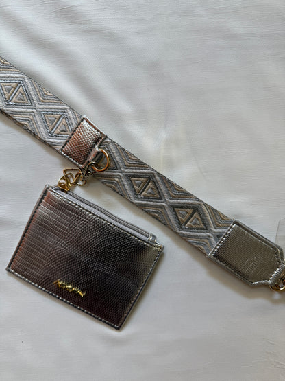 GEOMETRIC SILVER BELT WITH POUCH
