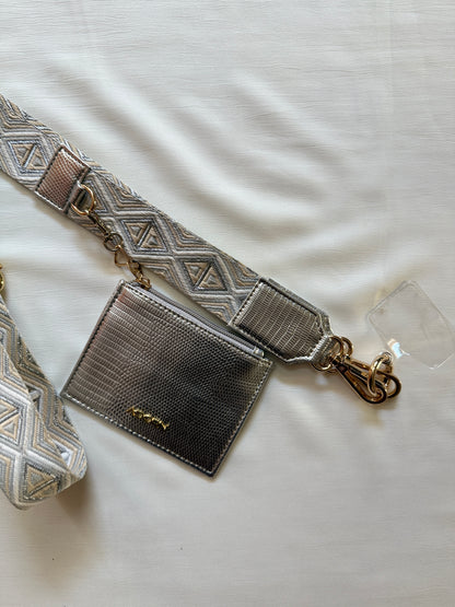 GEOMETRIC SILVER BELT WITH POUCH